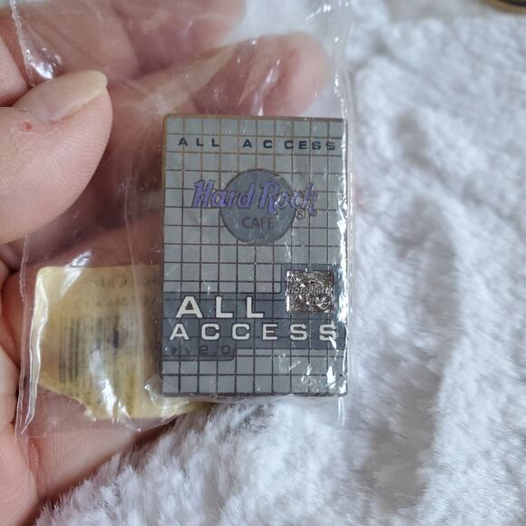 Hard Rock Cafe Pins NWT Set of 3 - Picture 2 of 5